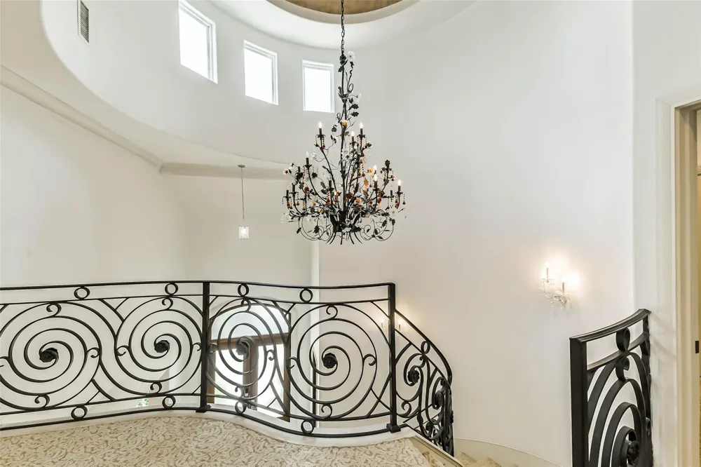2502 Chimney Rock Road Houston, TX 77056