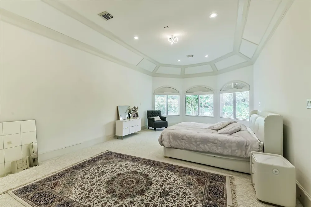 2502 Chimney Rock Road Houston, TX 77056