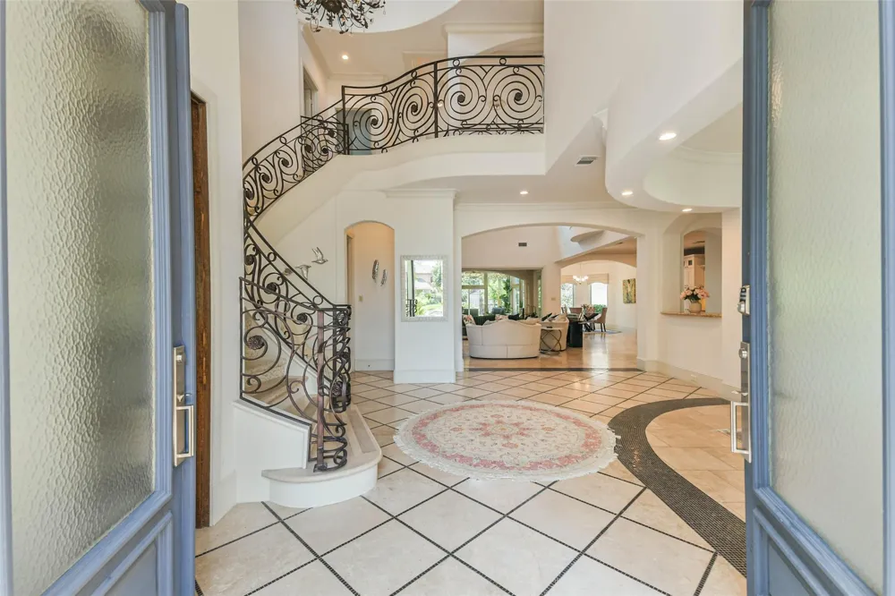 2502 Chimney Rock Road Houston, TX 77056