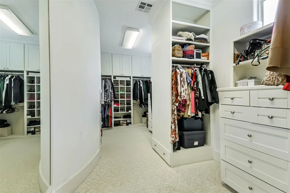 2502 Chimney Rock Road Houston, TX 77056