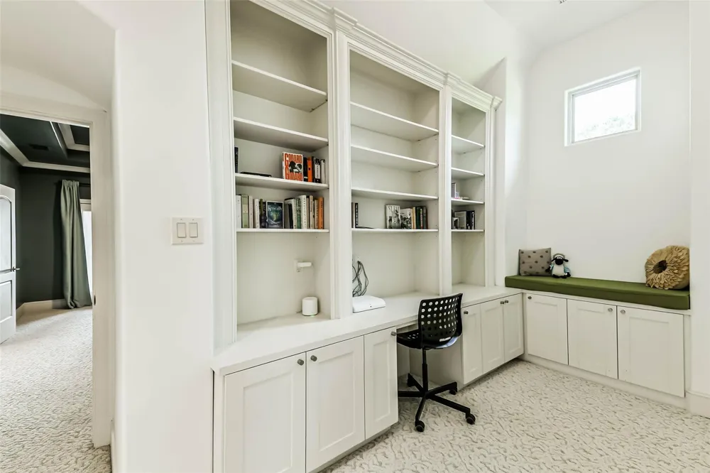 2502 Chimney Rock Road Houston, TX 77056