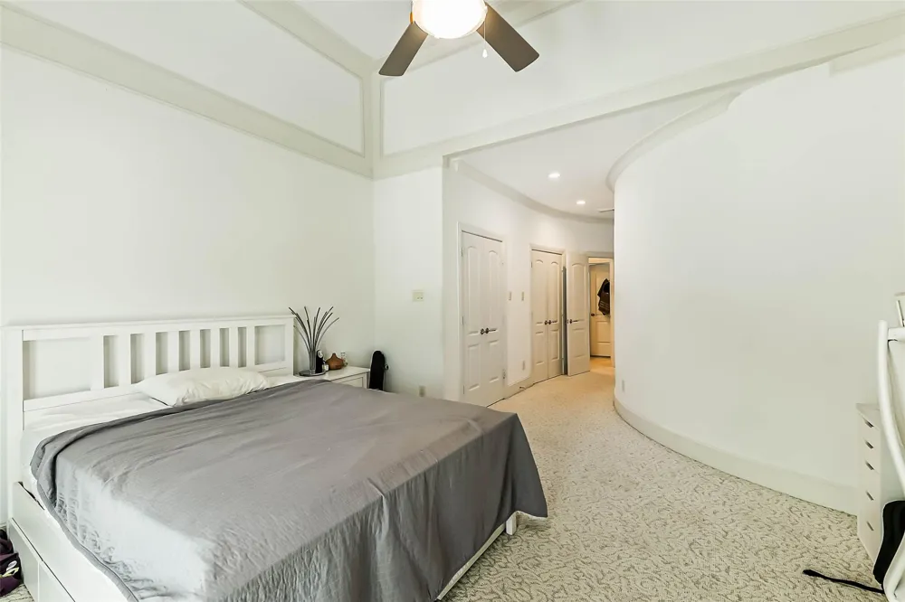 2502 Chimney Rock Road Houston, TX 77056