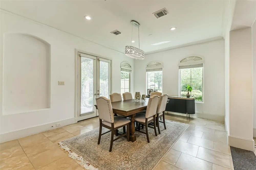 2502 Chimney Rock Road Houston, TX 77056