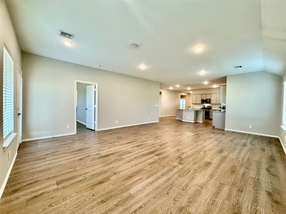 28300 E 111th Place S Coweta, OK 74429