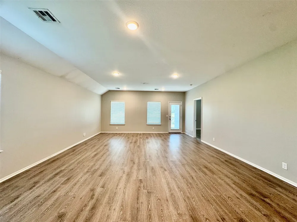 28300 E 111th Place S Coweta, OK 74429