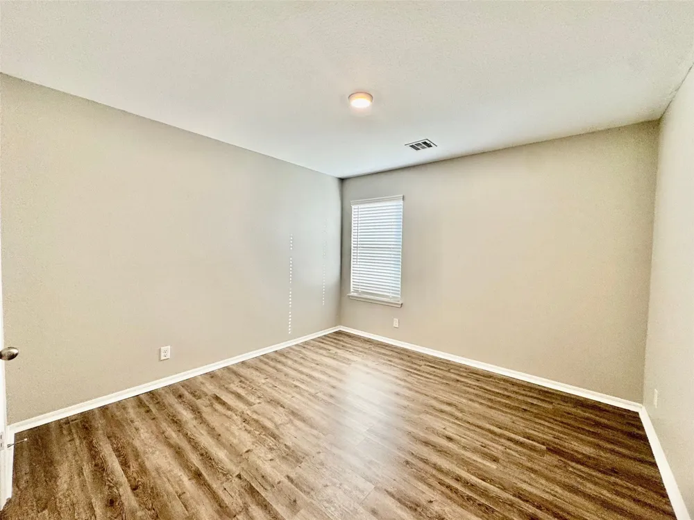 28300 E 111th Place S Coweta, OK 74429