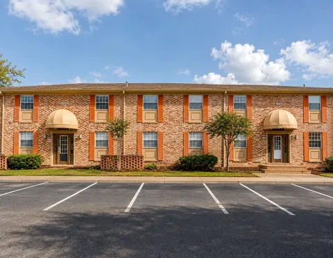 2305 HAYWOOD COURT #203