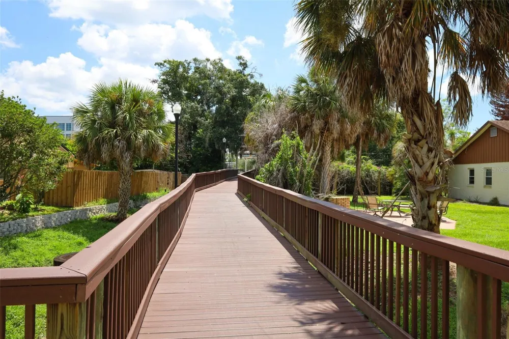 761 ROBINHOOD DRIVE Maitland, FL 32751