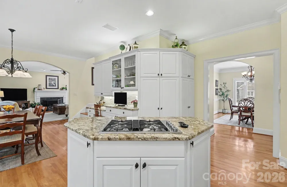8724 Suninghurst Lane Charlotte, NC 28277
