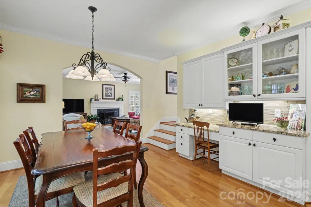 8724 Suninghurst Lane Charlotte, NC 28277