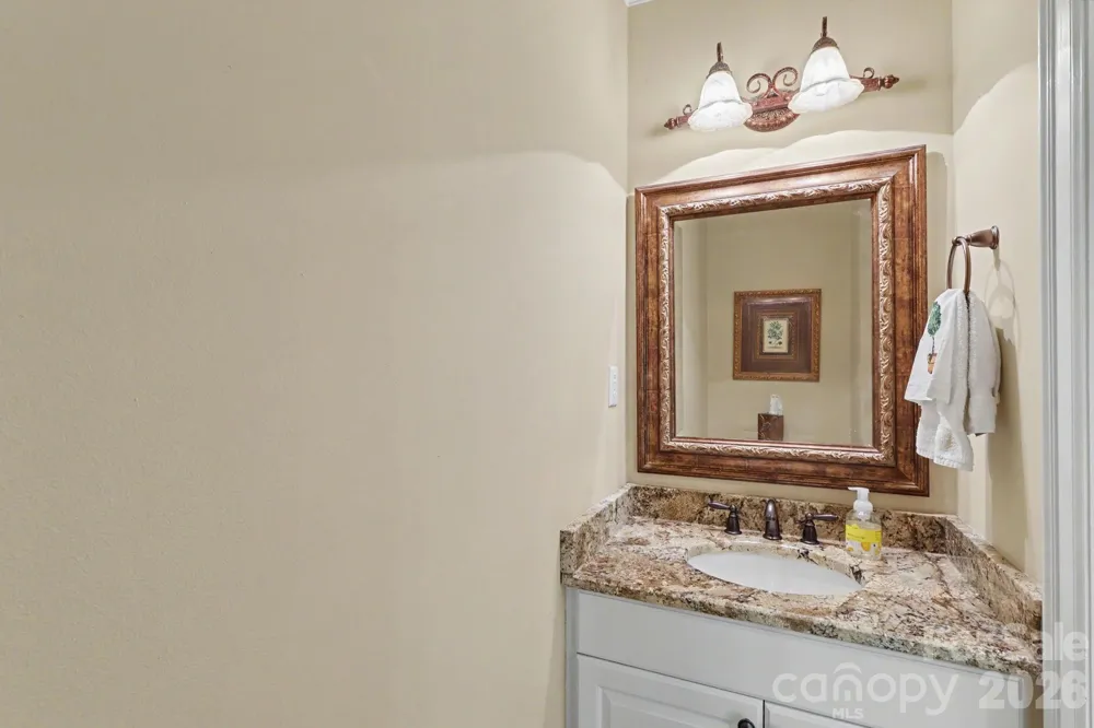 8724 Suninghurst Lane Charlotte, NC 28277
