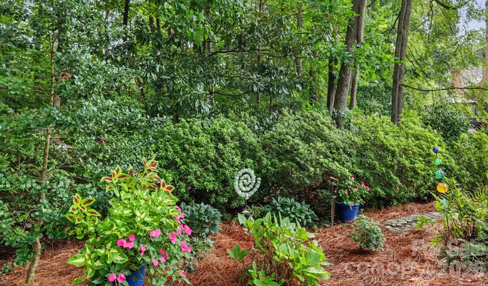 8724 Suninghurst Lane Charlotte, NC 28277
