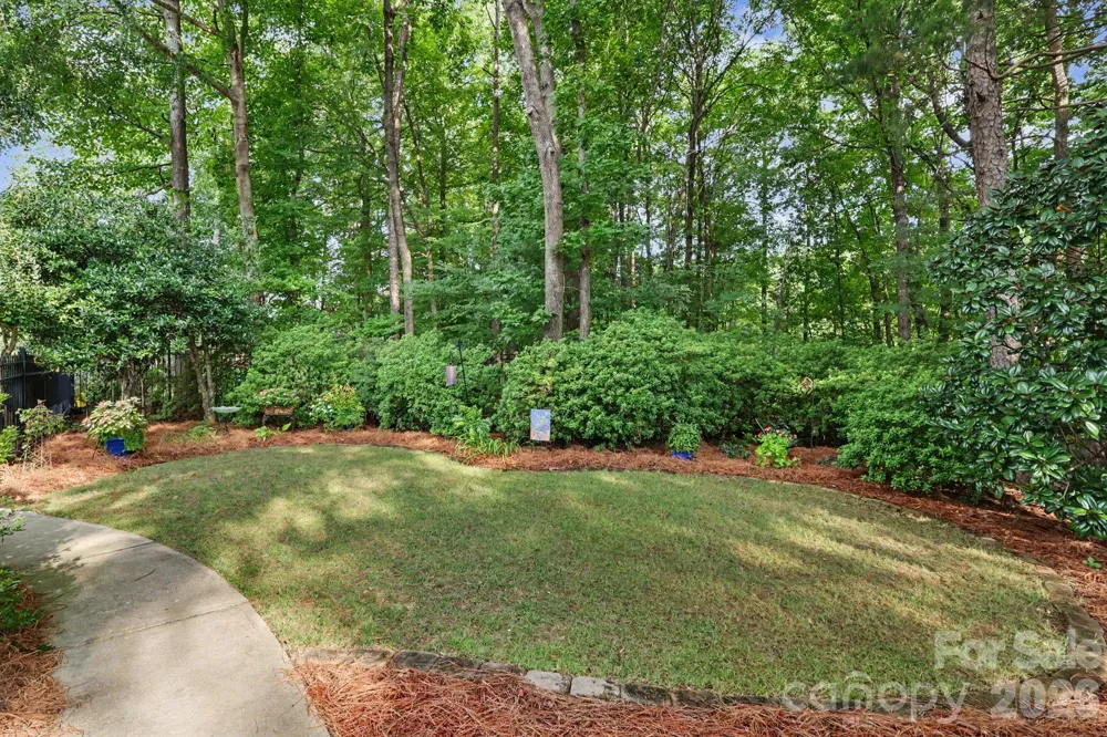 8724 Suninghurst Lane Charlotte, NC 28277