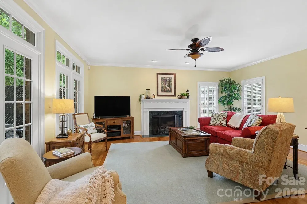 8724 Suninghurst Lane Charlotte, NC 28277