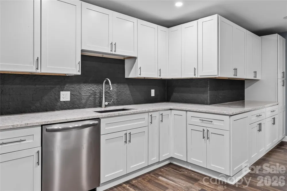 320 Never Mountain Road Taylorsville, NC 28681