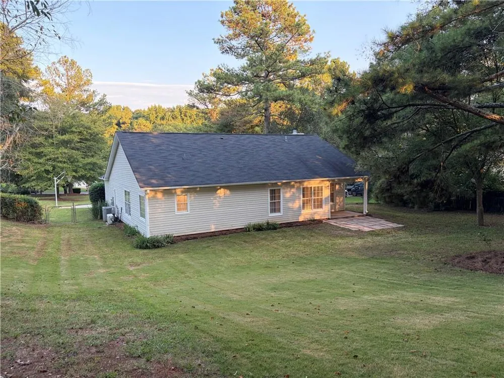 1447 Millstone Court Bethlehem, GA 30620