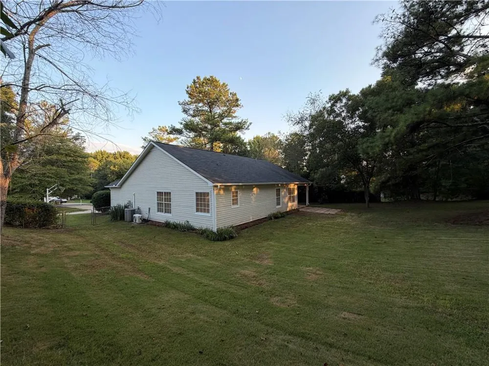 1447 Millstone Court Bethlehem, GA 30620