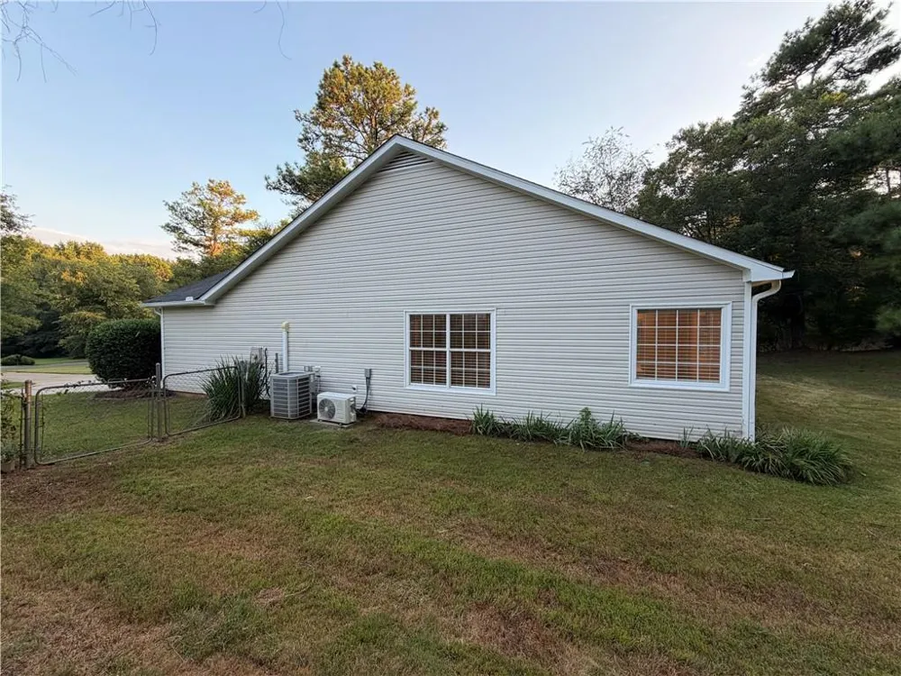 1447 Millstone Court Bethlehem, GA 30620