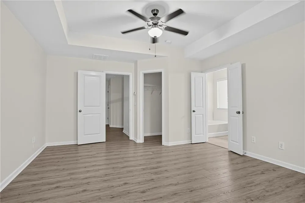 4933 Longview Walk Decatur, GA 30035