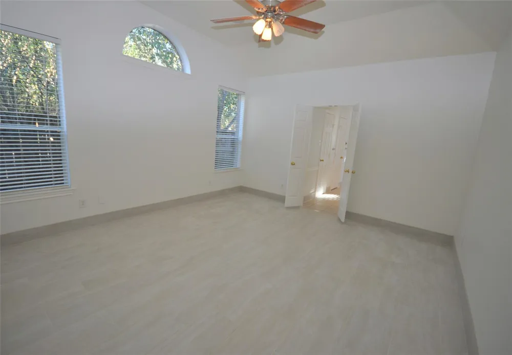 5634 Heather Run Houston, TX 77041