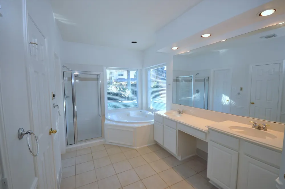 5634 Heather Run Houston, TX 77041