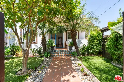 3792 Colonial Avenue