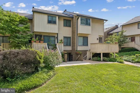 2674 GLENGYLE DRIVE #53