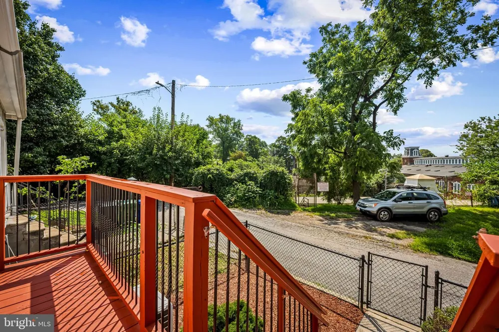 806 DARBY STREET Baltimore, MD 21211