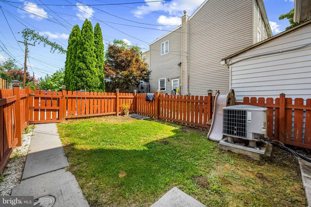 806 DARBY STREET Baltimore, MD 21211