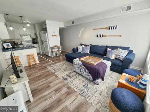 4000 COASTAL HIGHWAY #114