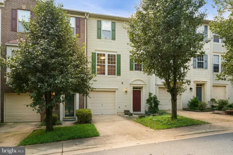 1275 CORBETT PLACE