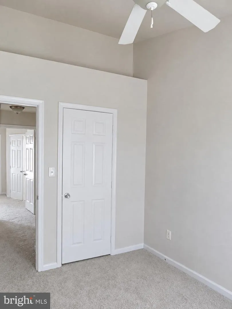 42845 SYKES TER Chantilly, VA 20152