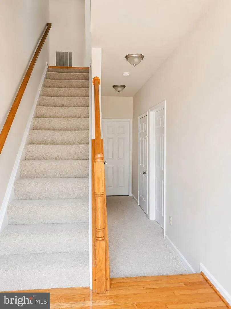 42845 SYKES TER Chantilly, VA 20152