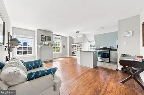 117 WATER STREET #3B