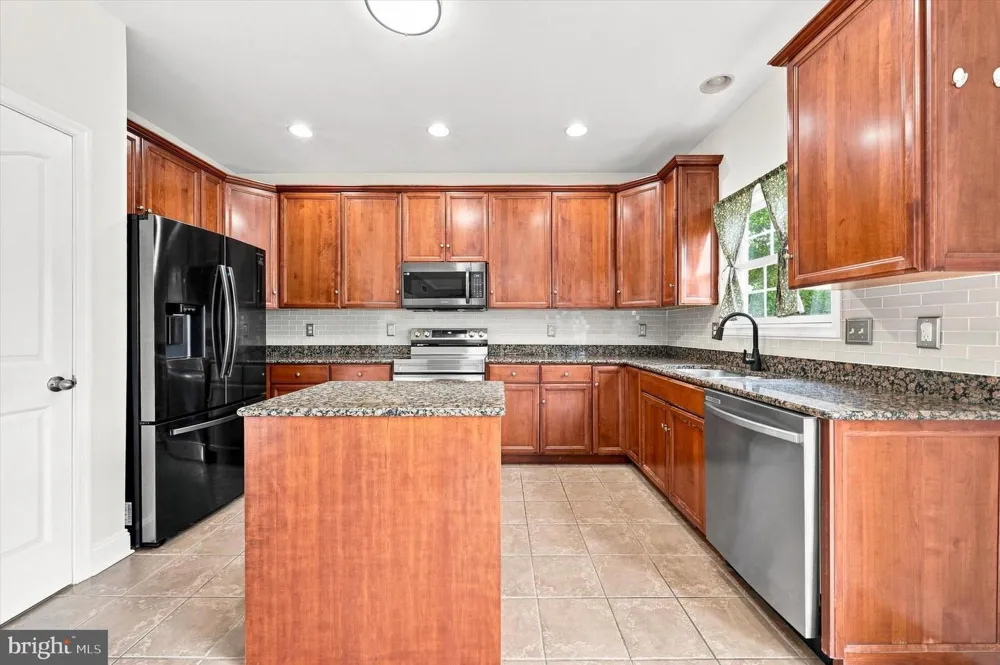117 HUNTFIELD DRIVE Smyrna, DE 19977