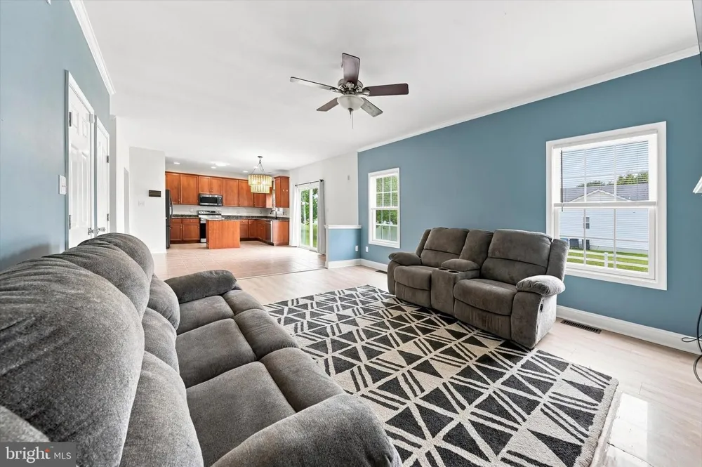 117 HUNTFIELD DRIVE Smyrna, DE 19977