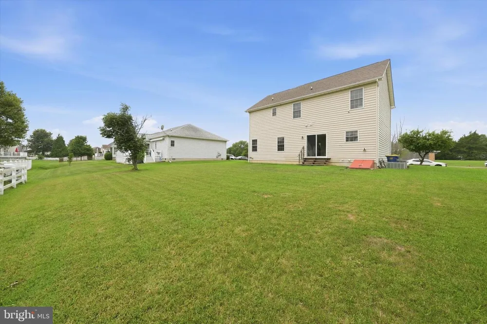 117 HUNTFIELD DRIVE Smyrna, DE 19977