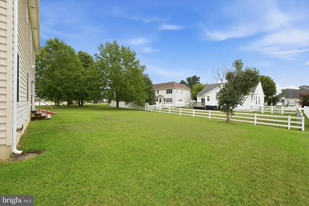 117 HUNTFIELD DRIVE Smyrna, DE 19977