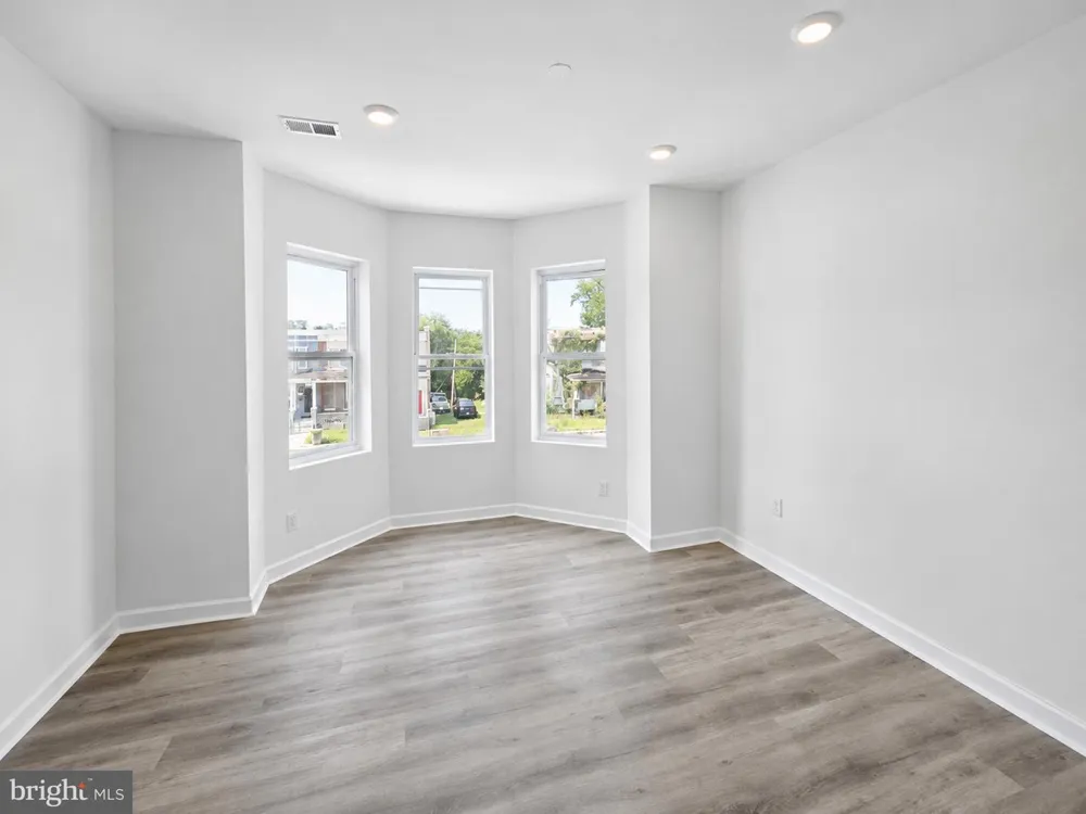 4031 PARK HEIGHTS AVENUE Baltimore, MD 21215