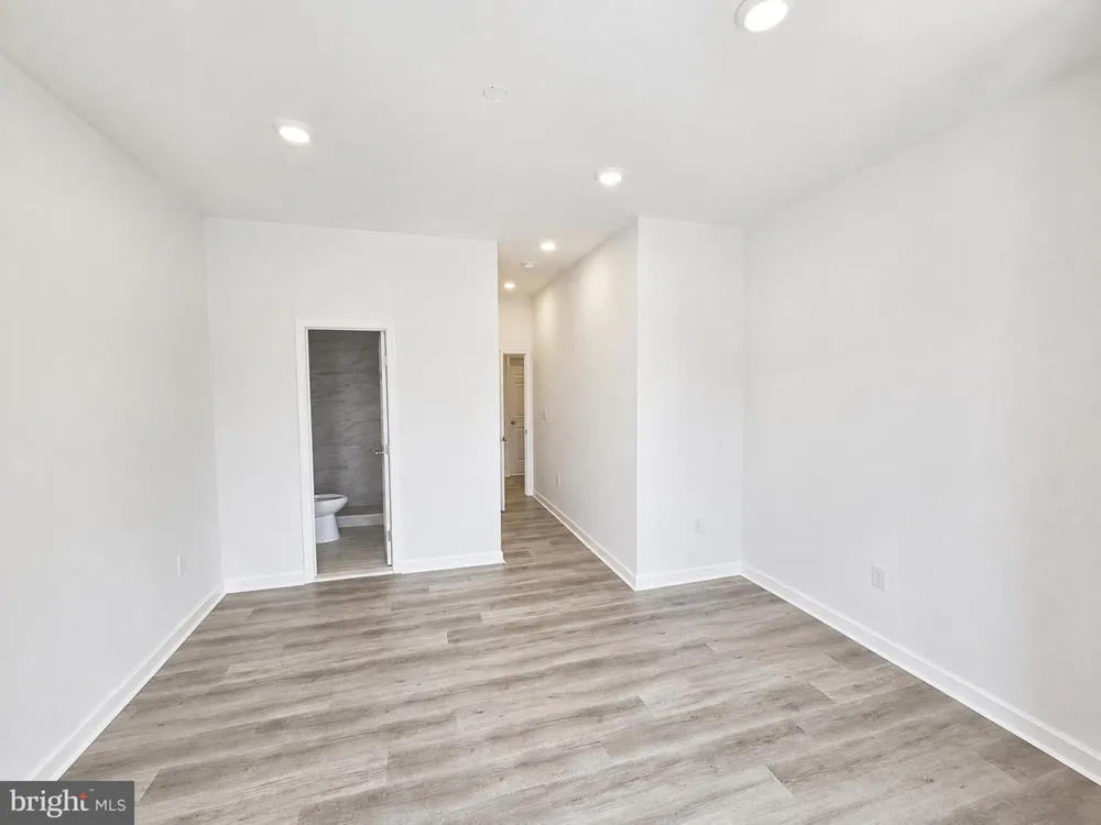 4031 PARK HEIGHTS AVENUE Baltimore, MD 21215