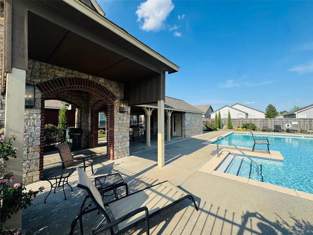 11421 E 110th Place Owasso, OK 74055