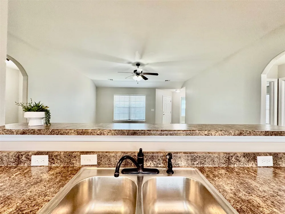 9215 S 253rd EastAvenue Broken Arrow, OK 74014