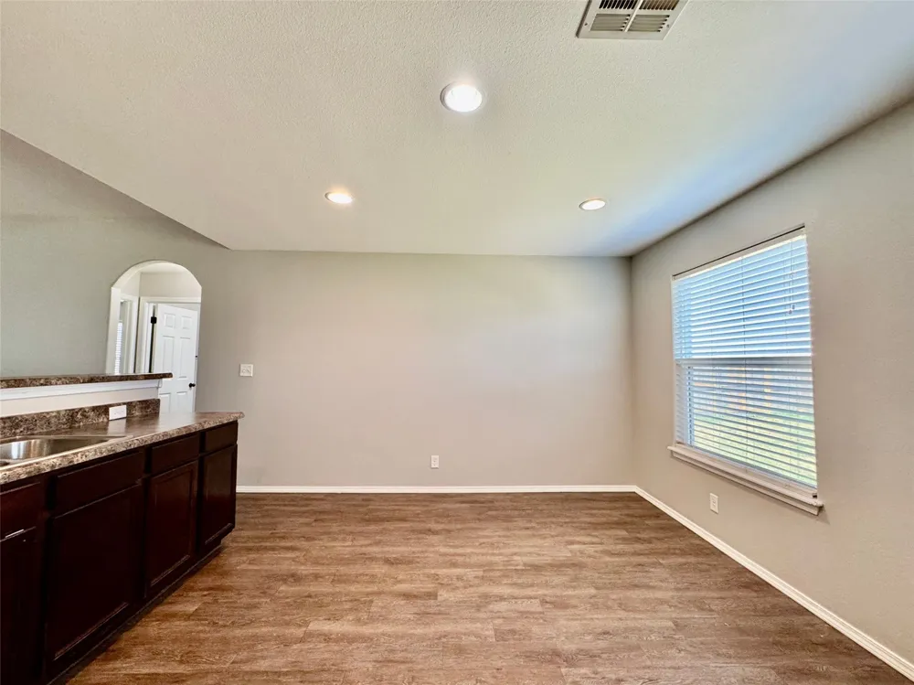 9215 S 253rd EastAvenue Broken Arrow, OK 74014