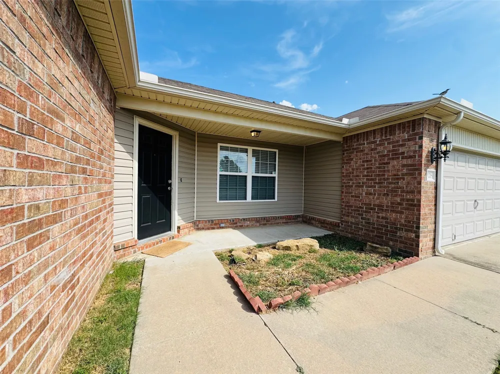 9215 S 253rd EastAvenue Broken Arrow, OK 74014