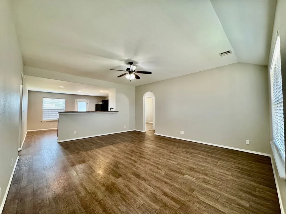 9215 S 253rd EastAvenue Broken Arrow, OK 74014