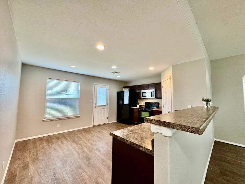 9215 S 253rd EastAvenue Broken Arrow, OK 74014