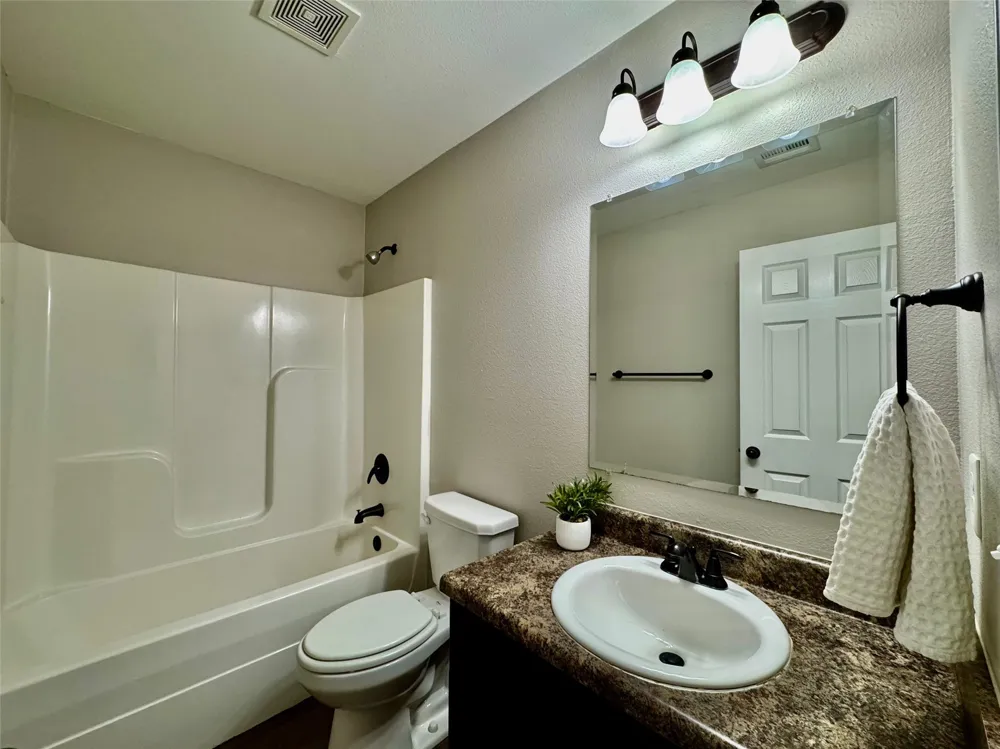 9215 S 253rd EastAvenue Broken Arrow, OK 74014