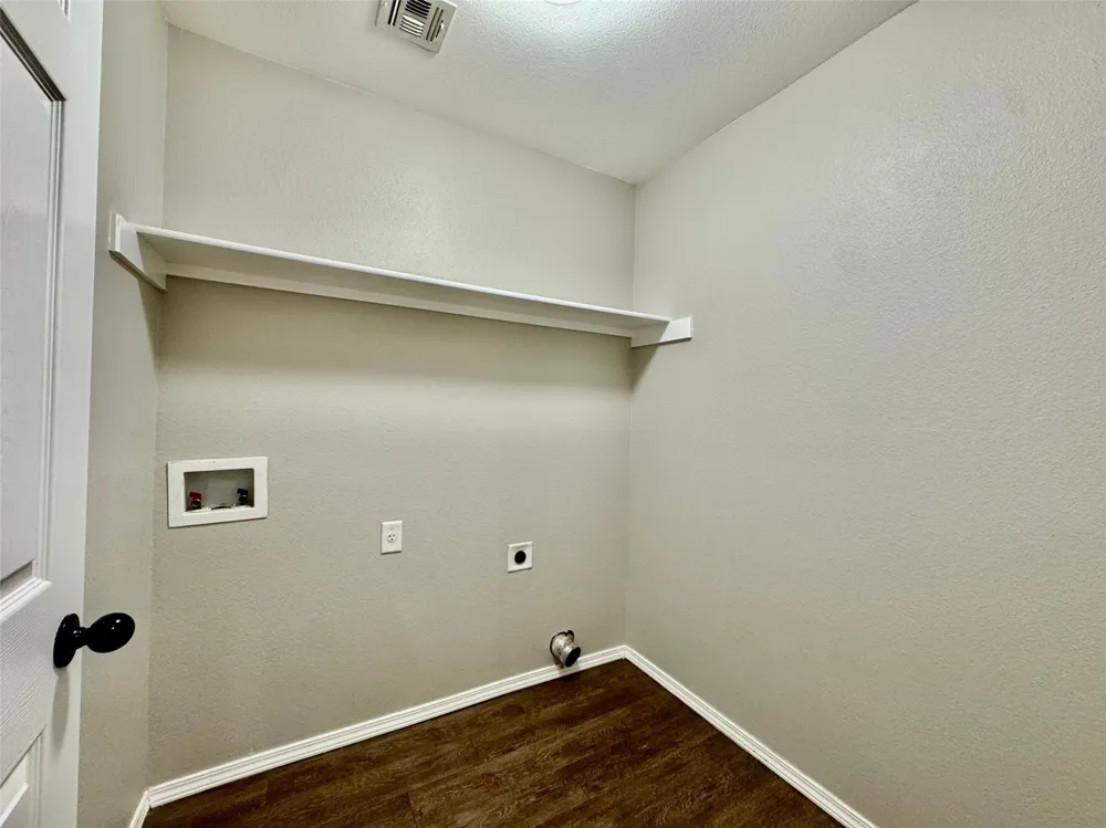 9215 S 253rd EastAvenue Broken Arrow, OK 74014