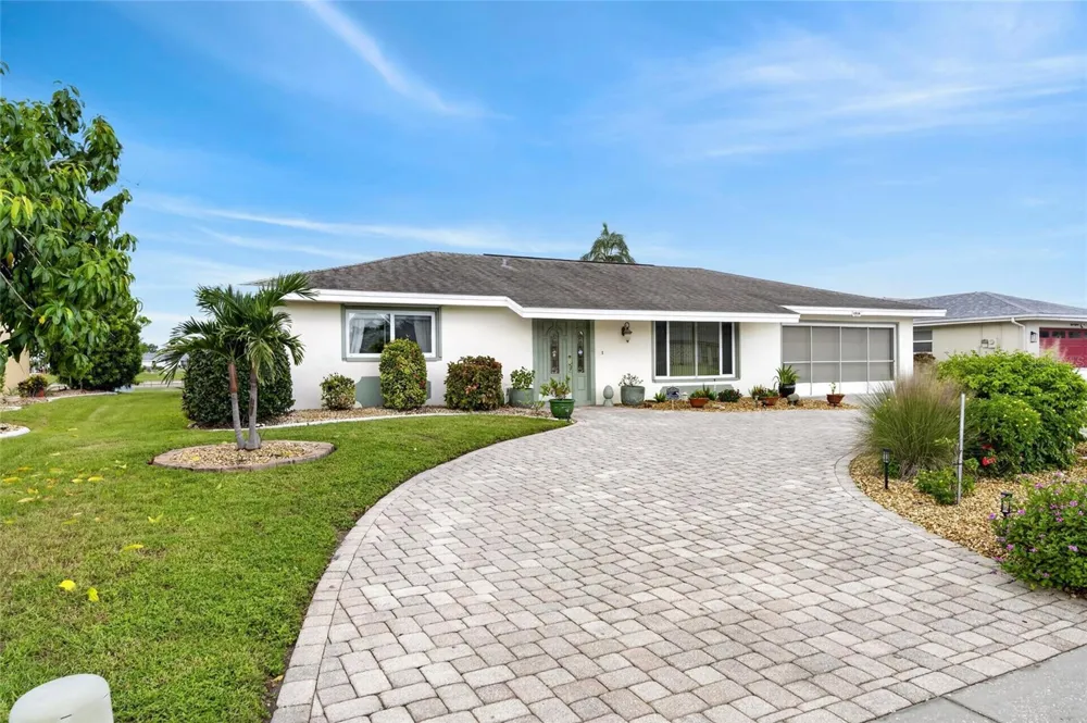 1516 NEW BEDFORD DRIVE Sun City Center, FL 33573