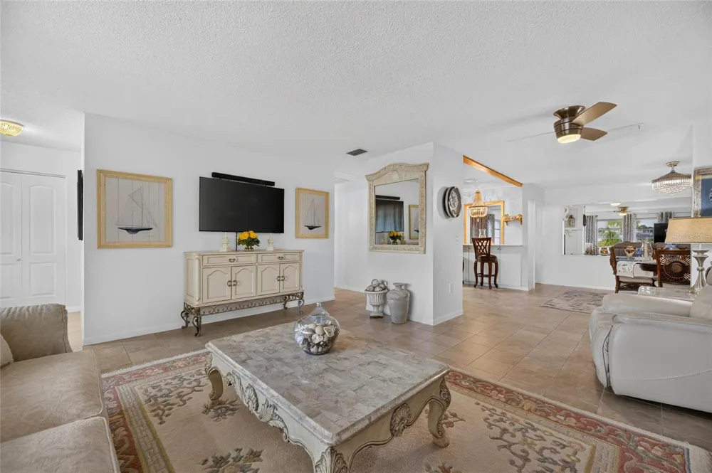 1516 NEW BEDFORD DRIVE Sun City Center, FL 33573